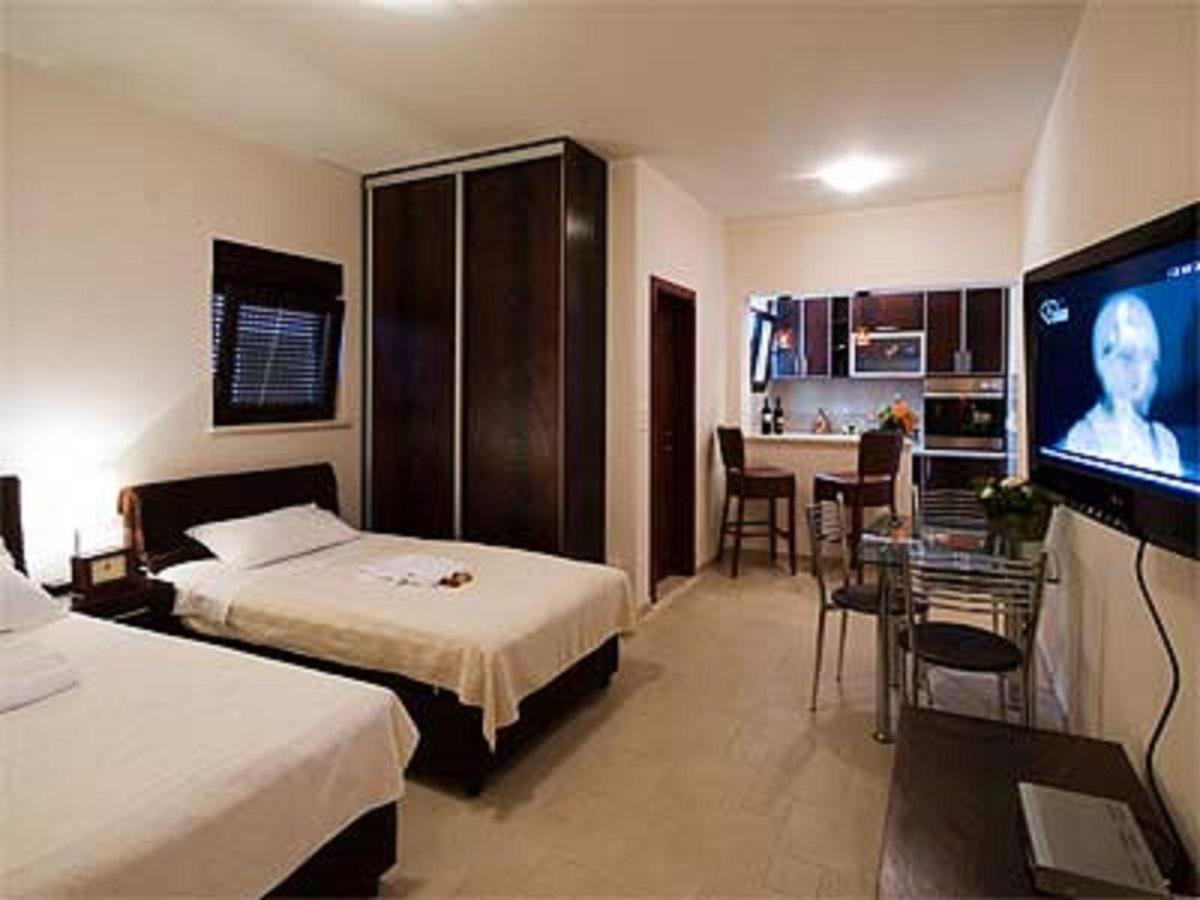Apartments Twins แฮร์เซ็ก-โนวี ภายนอก รูปภาพ